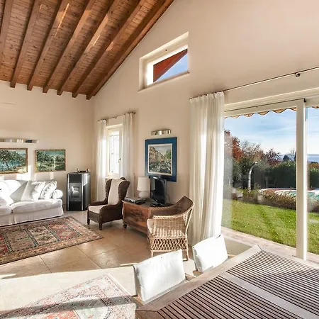 Luisa Villa Padenghe sul Garda
